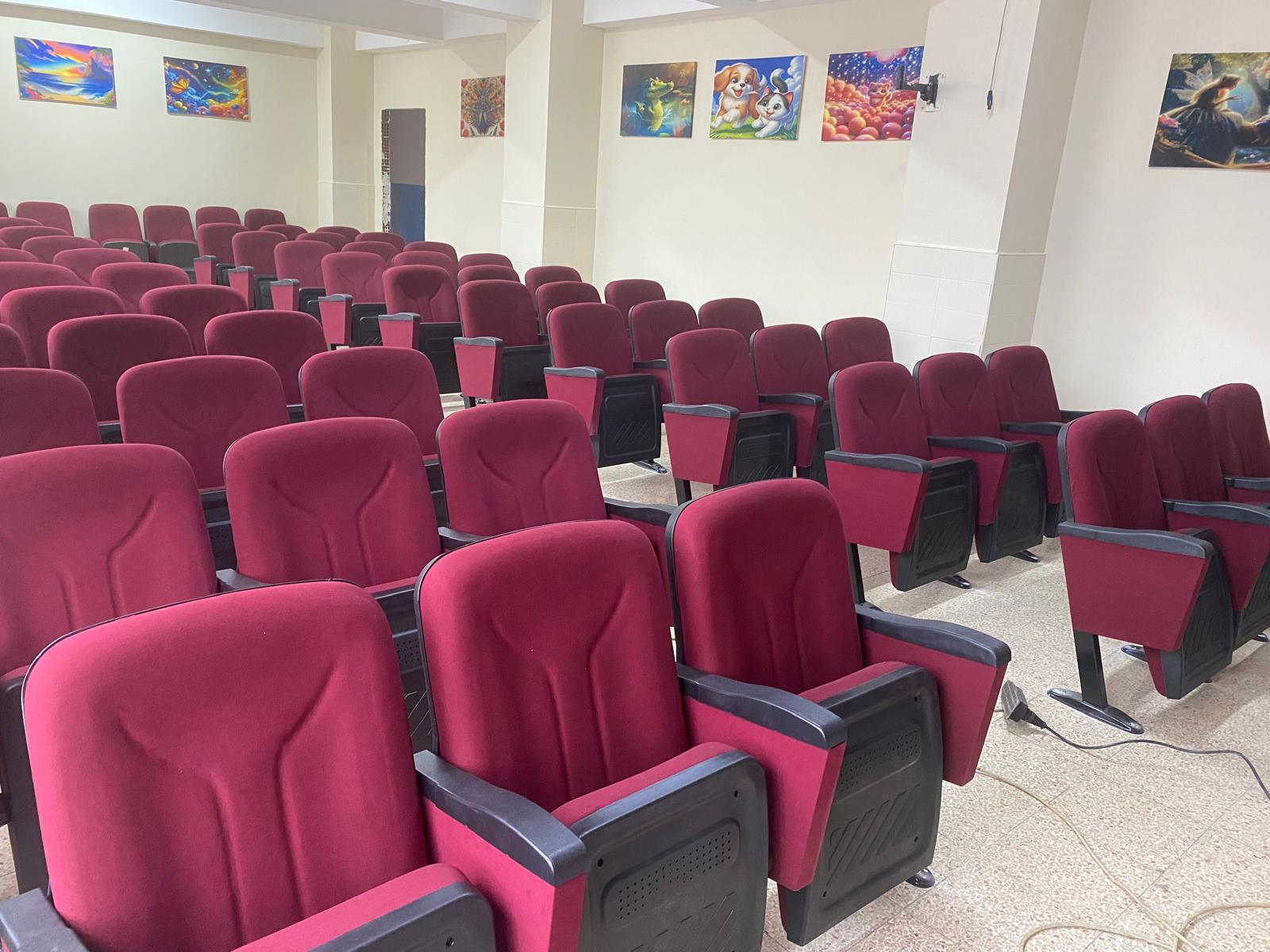 İnegöl 100. Yıl İlkokulu - Star Hall Koltuk Referans